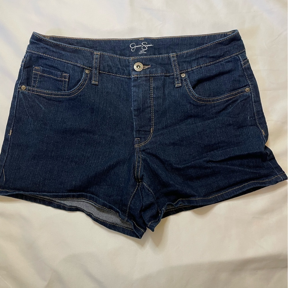 Jessica Simpson size 4/27 dark was shorts - Picture 2 of 3